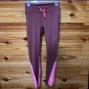 Fabletics Stride 9 Motion365+ High-Waisted Leggings / workout tights
